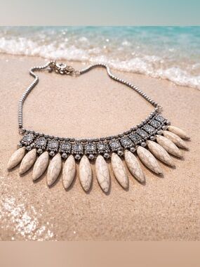 Boho White Howlite Style Teardrop Bib Necklace Silver Statement Fringe Weste